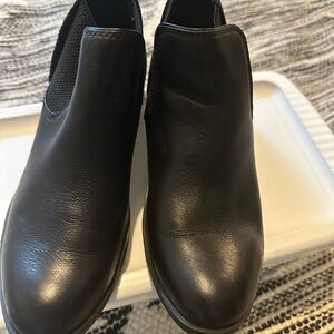 Black Leather Ankle Boots by Aertrex. NEW Size 37